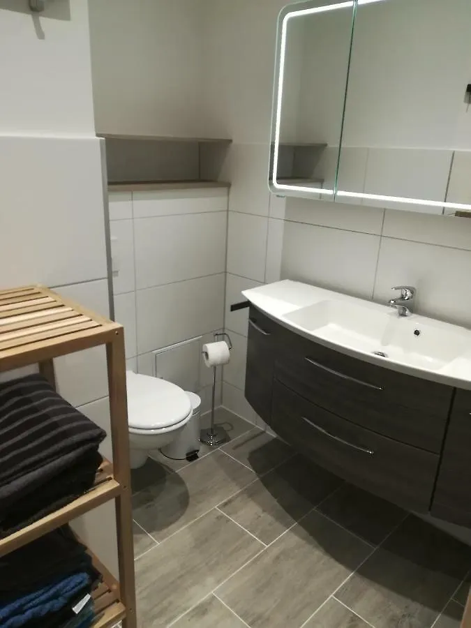 Apartment Ferienwohnung Fuer Max. 10 Personen In Leipzig Zentrum Sued Germany